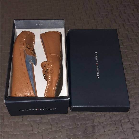 Tommy Hilfiger Women’s Loafers - Picture 3 of 3